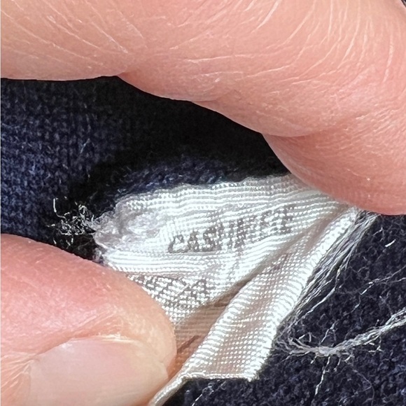 Cashmere navy Henley button sweater - Picture 8 of 9